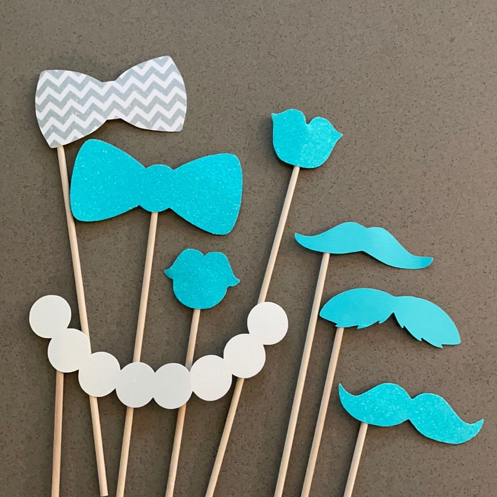 Photo Booth Props - Picture 2 of 13